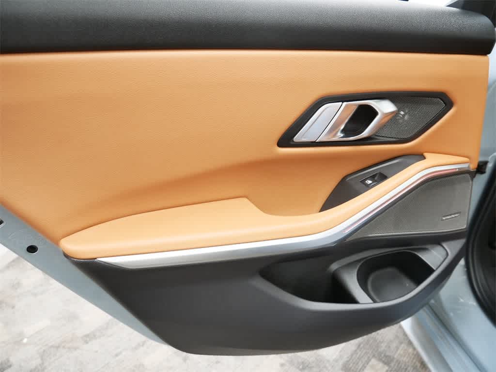 Thumbnail: 2023 BMW 3 Series - 14