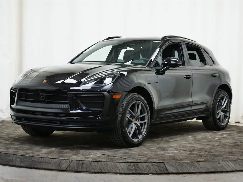 Thumbnail: 2026 Porsche Macan - 1