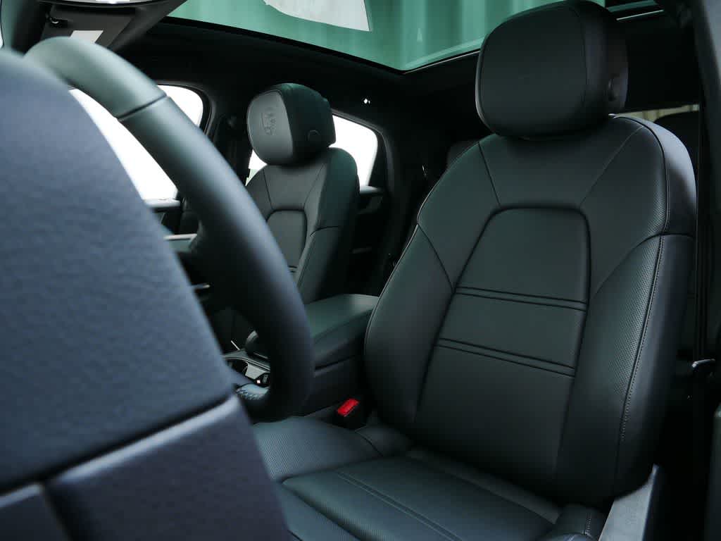 Thumbnail: 2026 Porsche Cayenne - 5