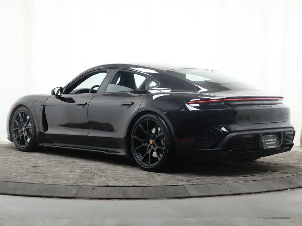 Thumbnail: 2023 Porsche Taycan - 3