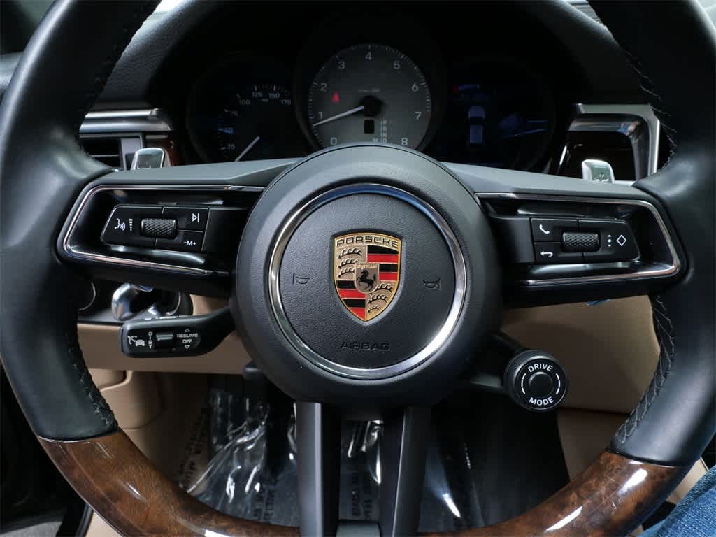 Thumbnail: 2024 Porsche Macan - 21