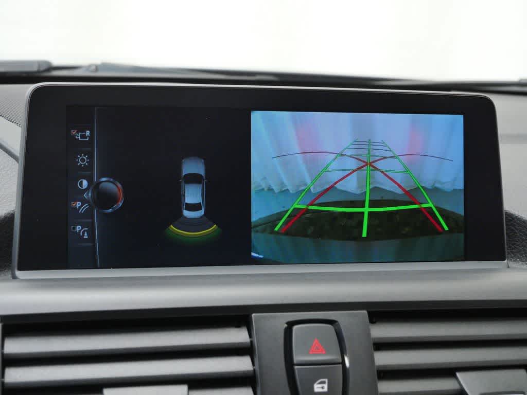 Thumbnail: 2017 BMW M2 - 27