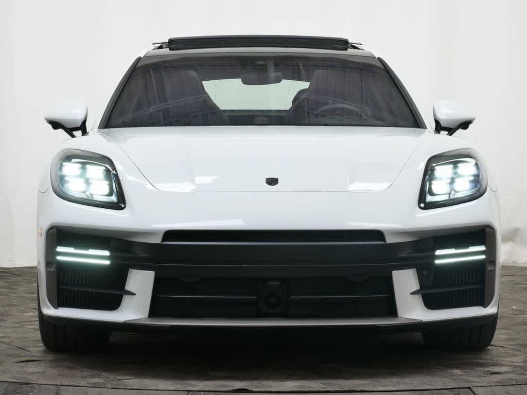 Thumbnail: 2025 Porsche Panamera - 10