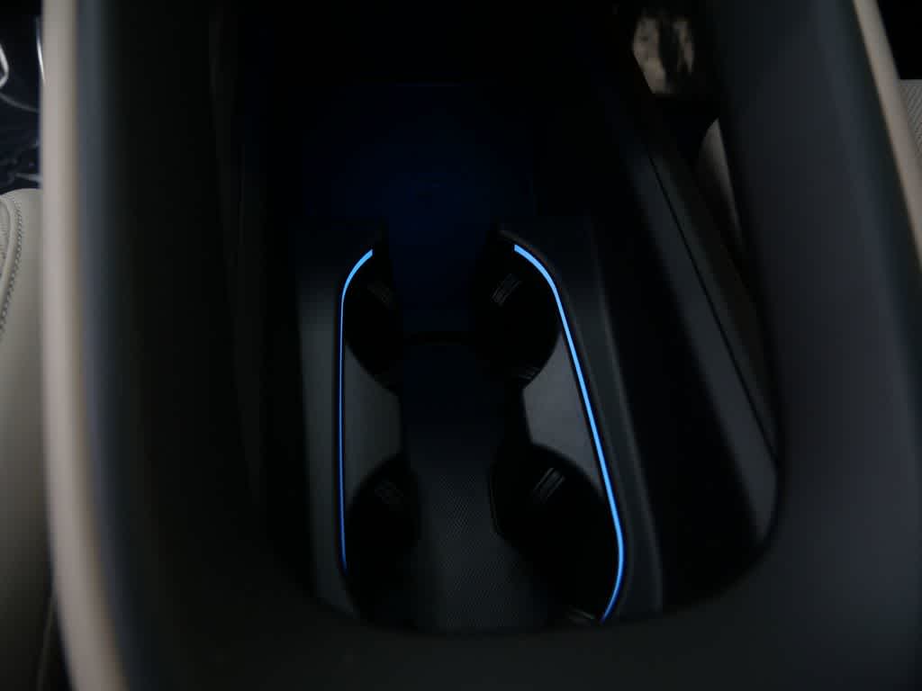 Thumbnail: 2026 Porsche Macan - 23