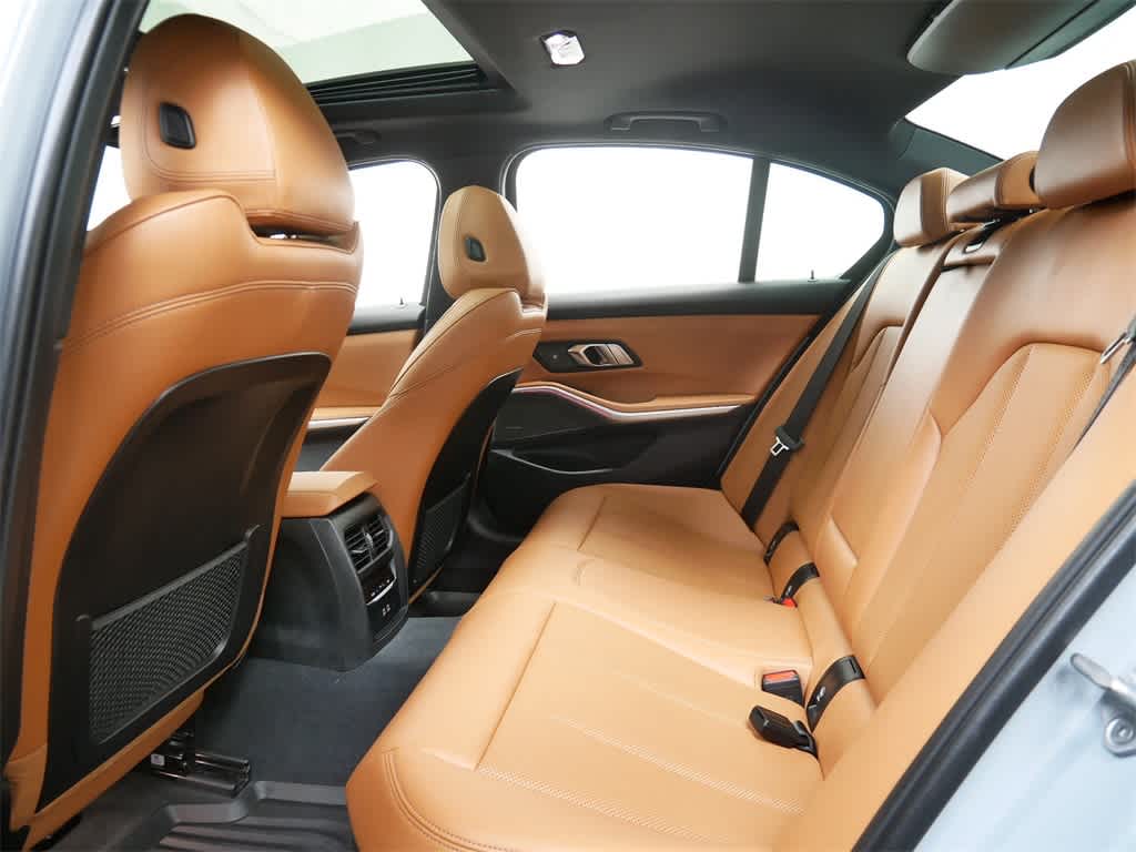 Thumbnail: 2023 BMW 3 Series - 13