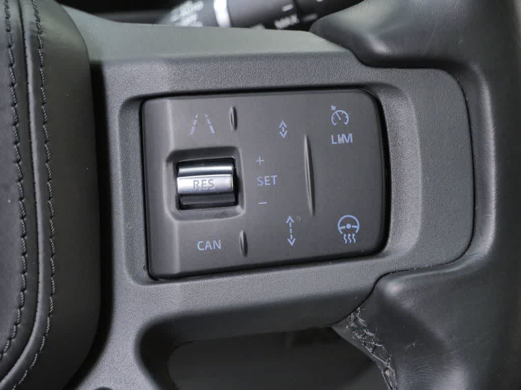 Thumbnail: 2024 Land Rover Defender - 20