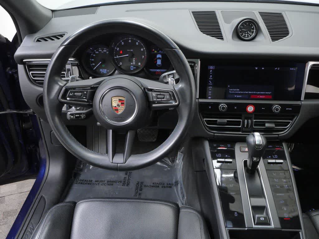 Thumbnail: 2024 Porsche Macan - 16