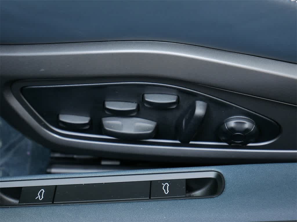 Thumbnail: 2023 Porsche 911 - 14