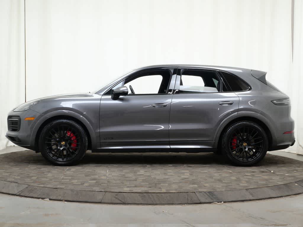 Thumbnail: 2023 Porsche Cayenne - 2