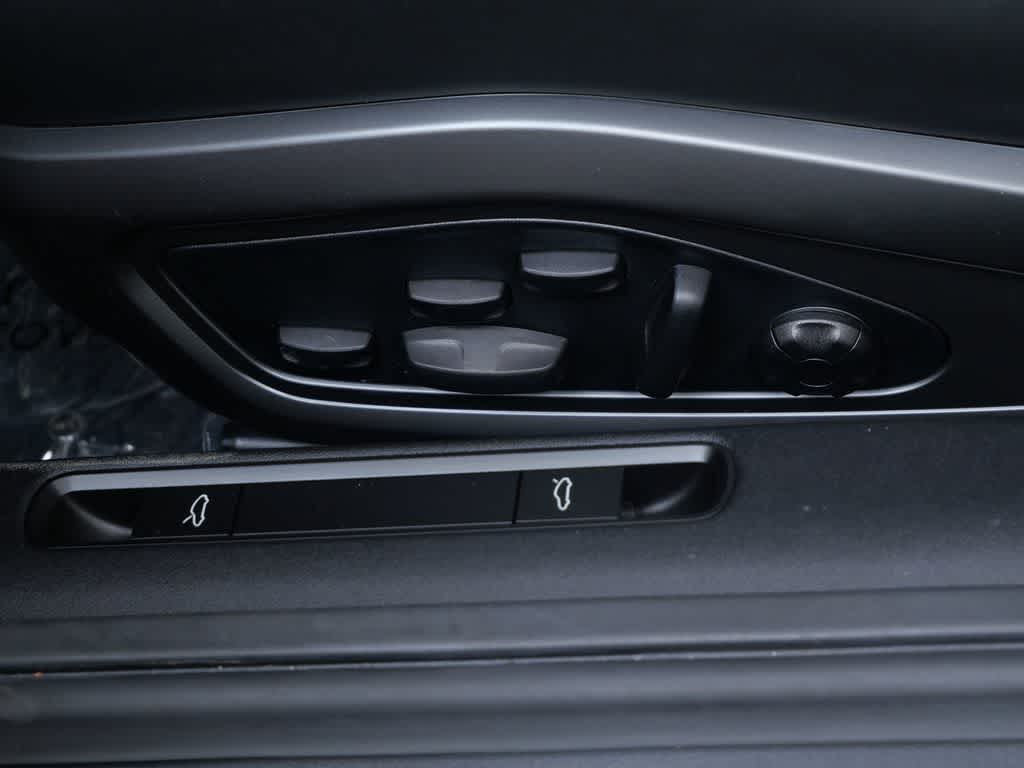 Thumbnail: 2026 Porsche 911 - 13
