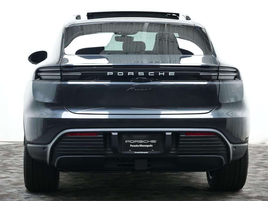 Thumbnail: 2025 Porsche Macan - 6