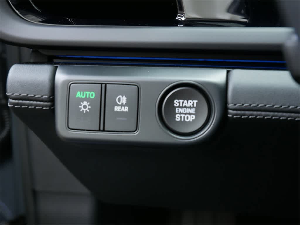 Thumbnail: 2026 Porsche Panamera - 18