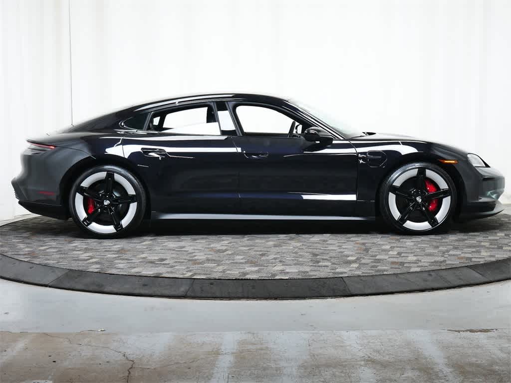 Thumbnail: 2025 Porsche Taycan - 8