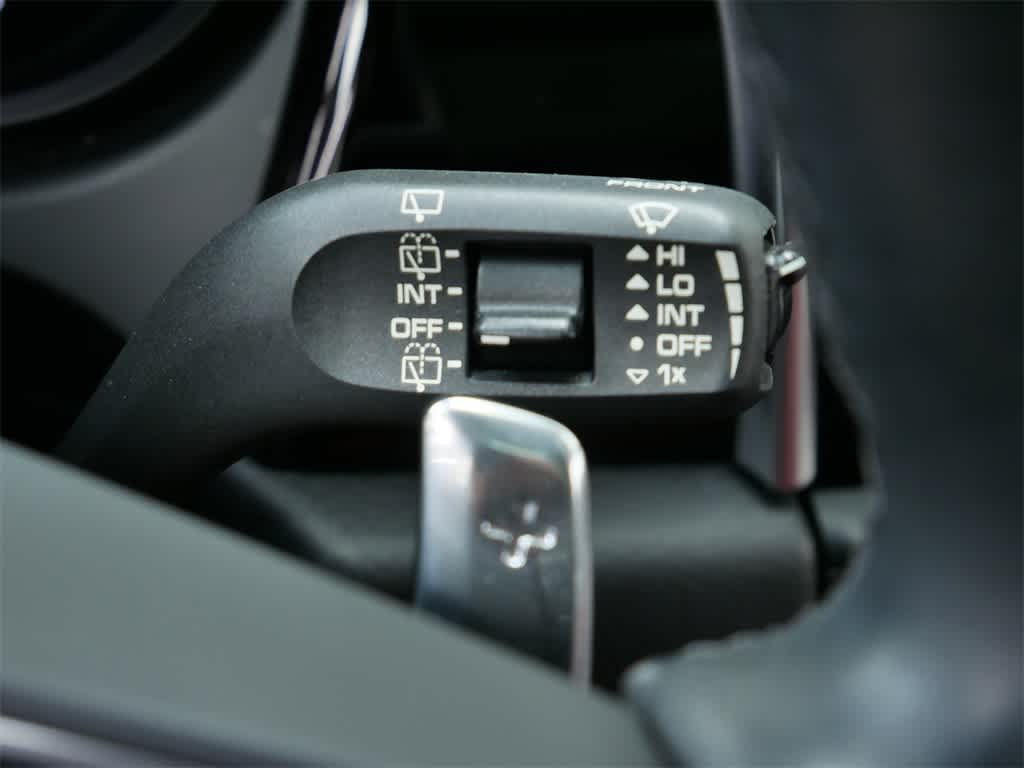 Thumbnail: 2023 Porsche Macan - 23