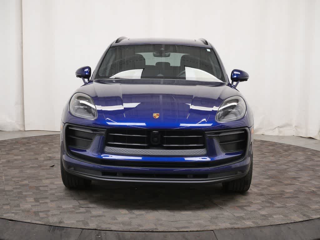 Thumbnail: 2024 Porsche Macan - 10