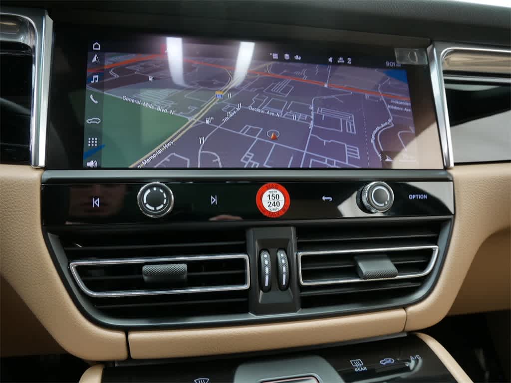 Thumbnail: 2025 Porsche Macan - 29