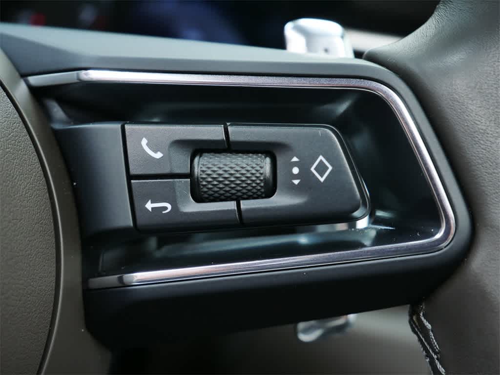 Thumbnail: 2024 Porsche Macan - 19