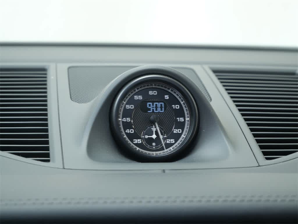 Thumbnail: 2025 Porsche Macan - 25