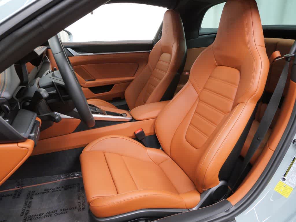 Thumbnail: 2025 Porsche 911 - 5