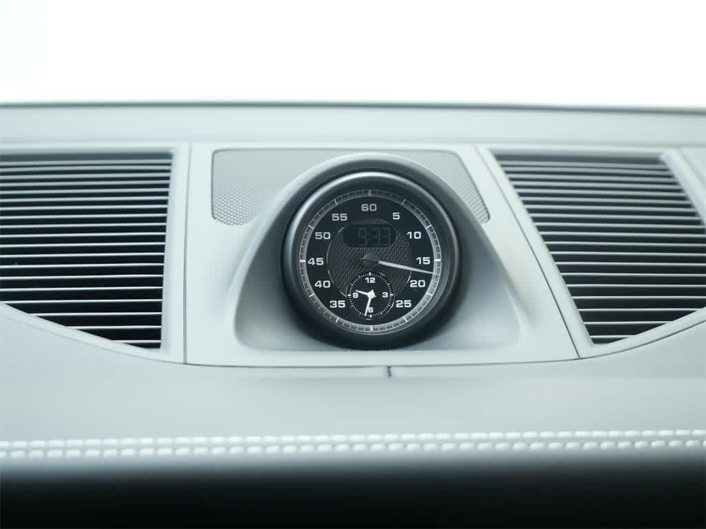 Thumbnail: 2026 Porsche Macan - 31