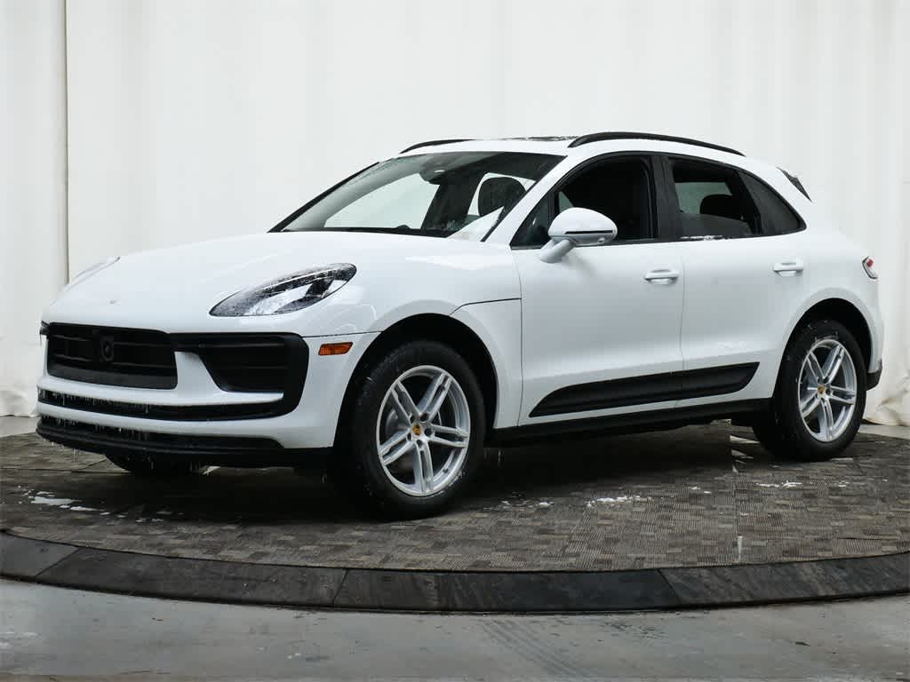 Thumbnail: 2026 Porsche Macan - 1