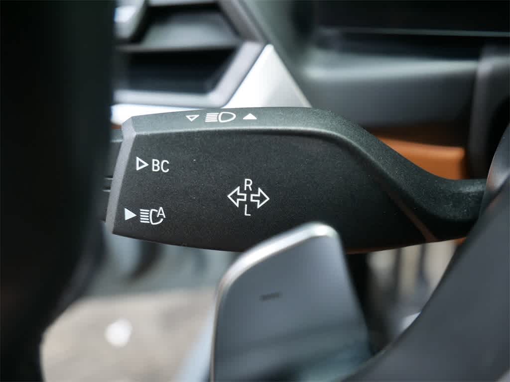 Thumbnail: 2023 BMW 3 Series - 22