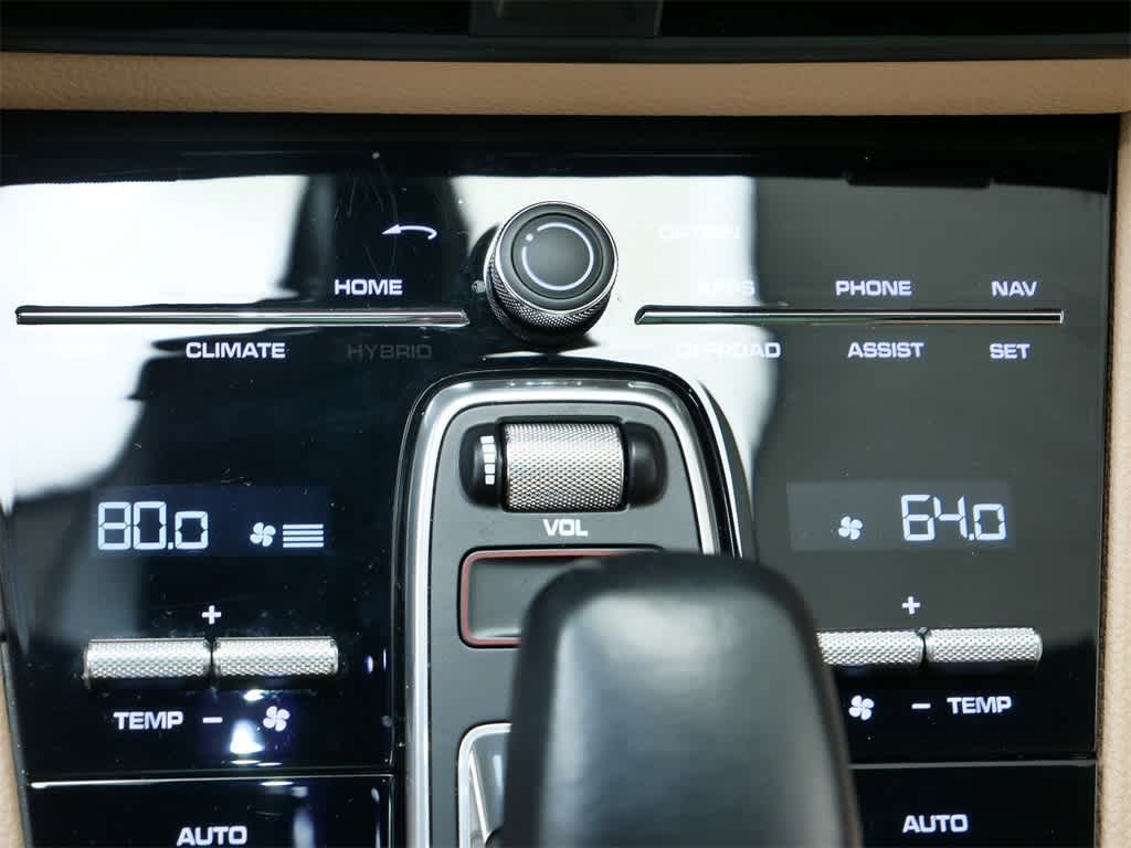 Thumbnail: 2023 Porsche Cayenne - 27