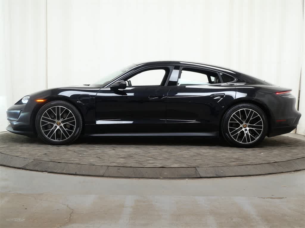 Thumbnail: 2022 Porsche Taycan - 2