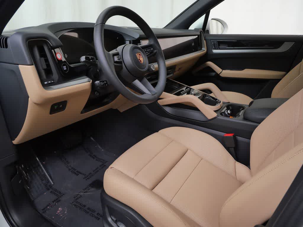 Thumbnail: 2026 Porsche Cayenne - 4