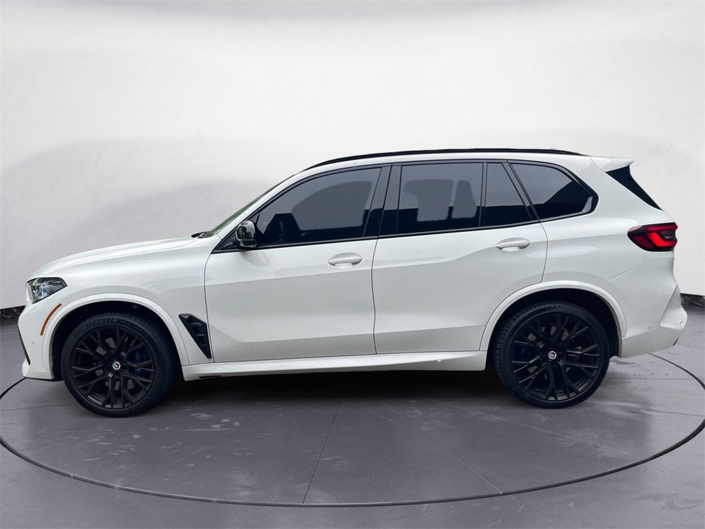 Used 2022 BMW X5 M Base with VIN 5YMJU0C04N9M31357 for sale in Shelby Township, MI
