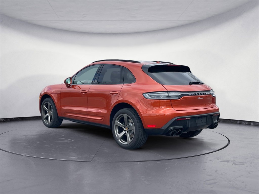 2022 Porsche Macan photo 3