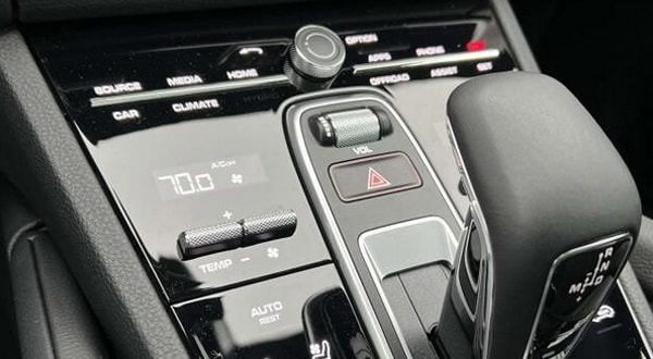 Four-Zone Automatic Climate Control