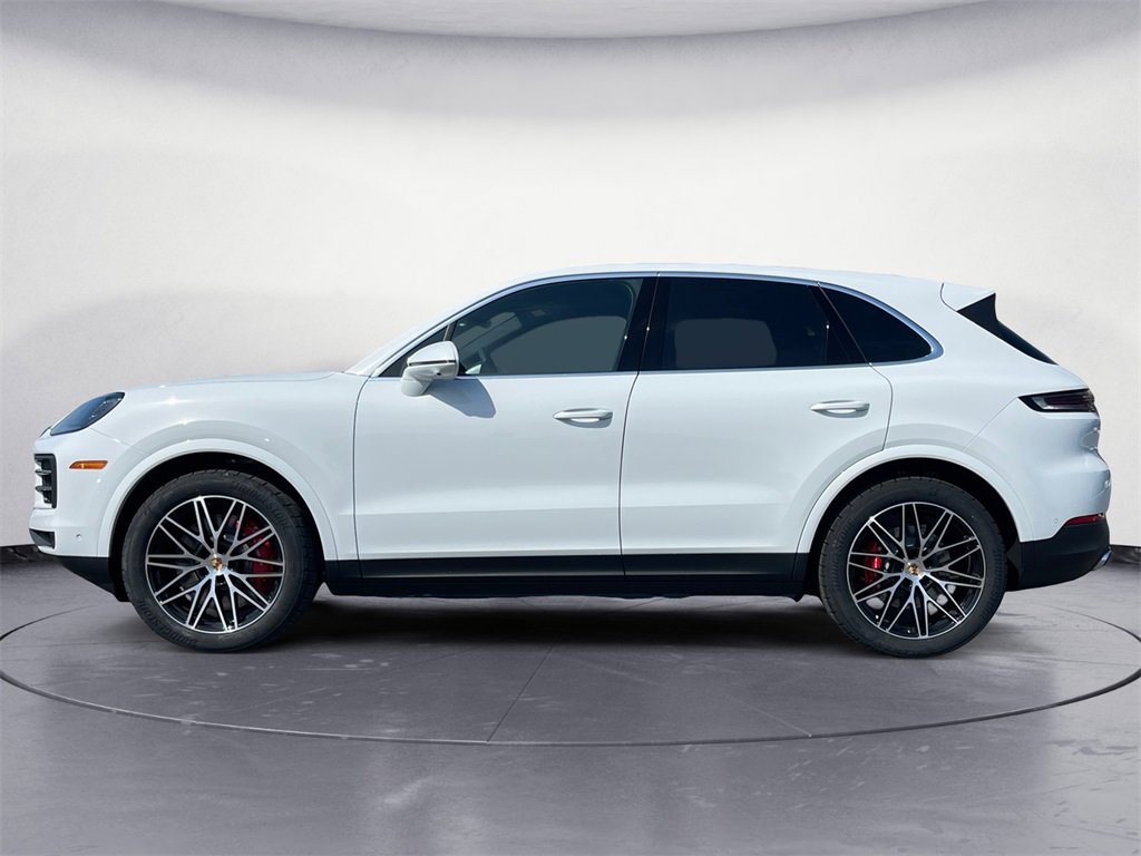 2025 Porsche Cayenne S photo 2