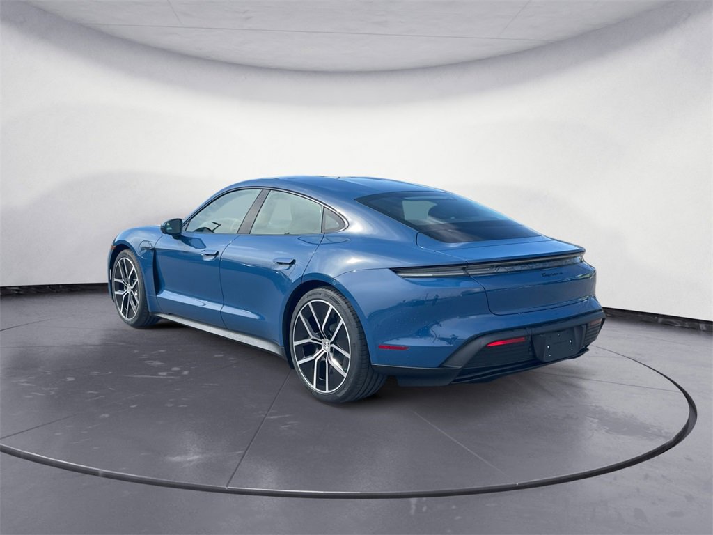 2025 Porsche Taycan 4 photo 3