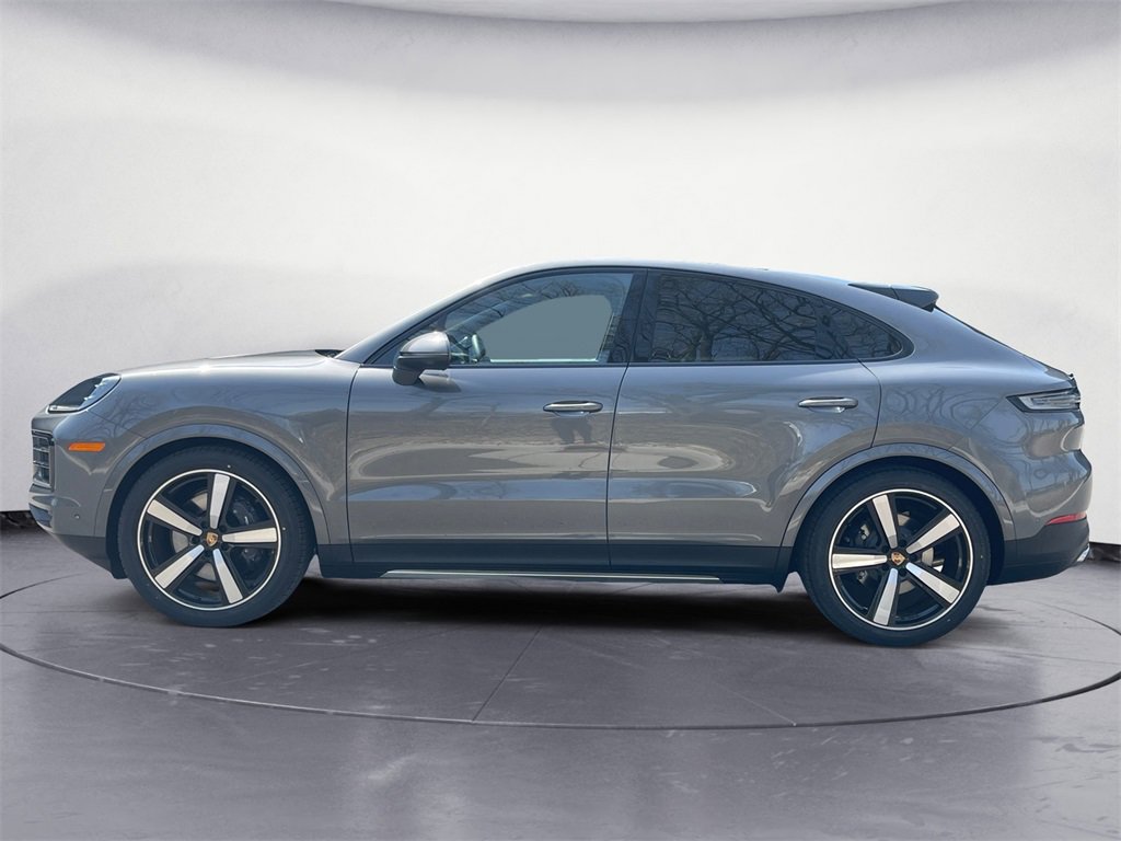 2025 Porsche Cayenne Coupe photo 2