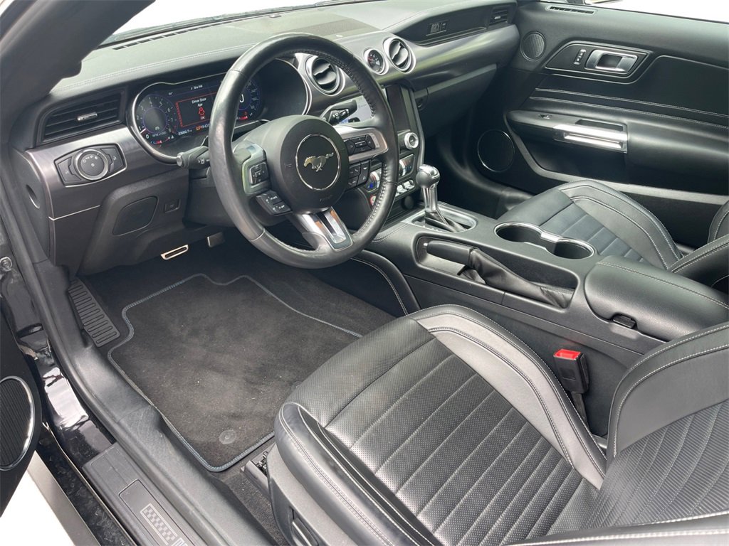 2022 Ford Mustang Mach 1 photo 4