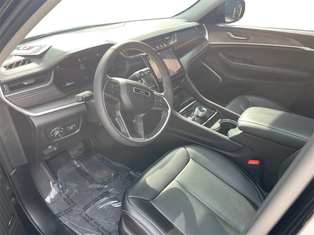 2024 Jeep Grand Cherokee Limited photo 4