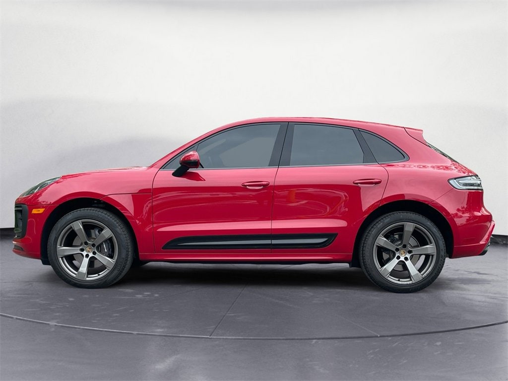 Certified 2024 Porsche Macan Base with VIN WP1AA2A57RLB07371 for sale in Shelby Township, MI