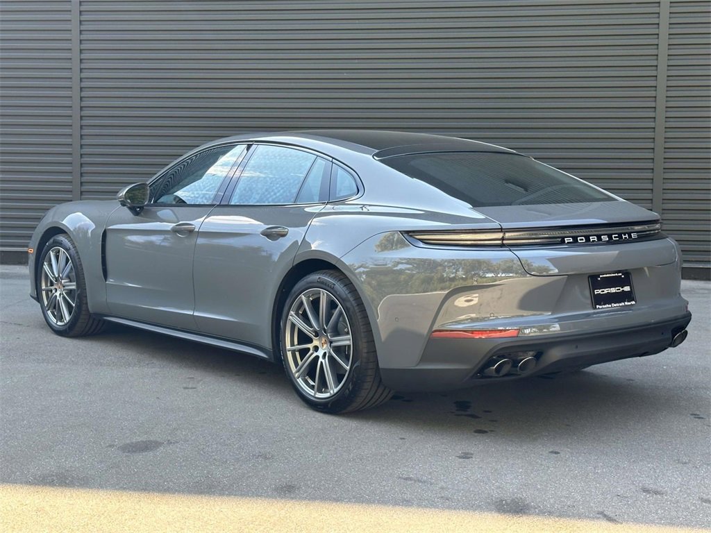 2025 Porsche Panamera Turbo photo 3