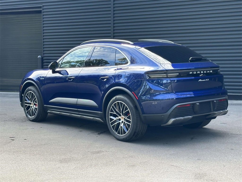 2025 Porsche Macan Electric photo 3