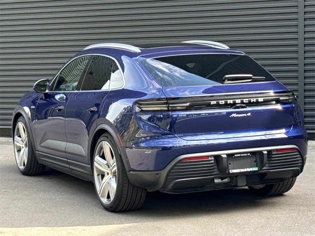 2024 Porsche Macan Electric 4 photo 3
