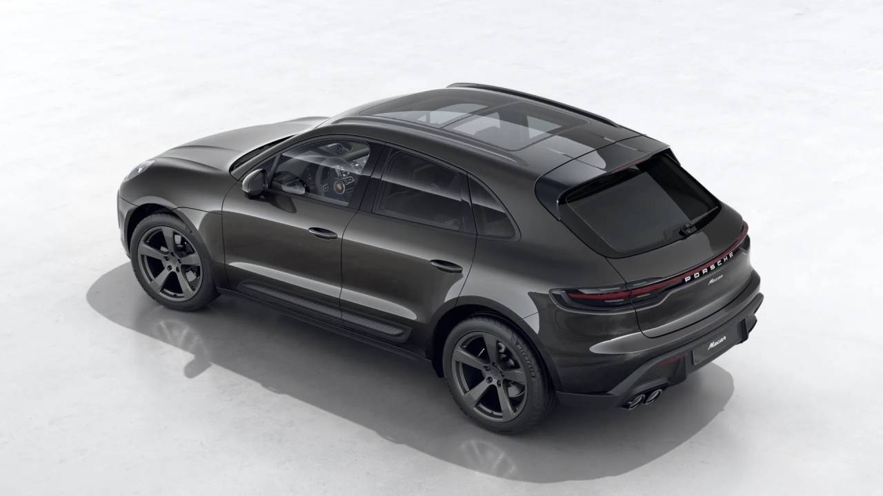 2026 Porsche Macan T photo 4