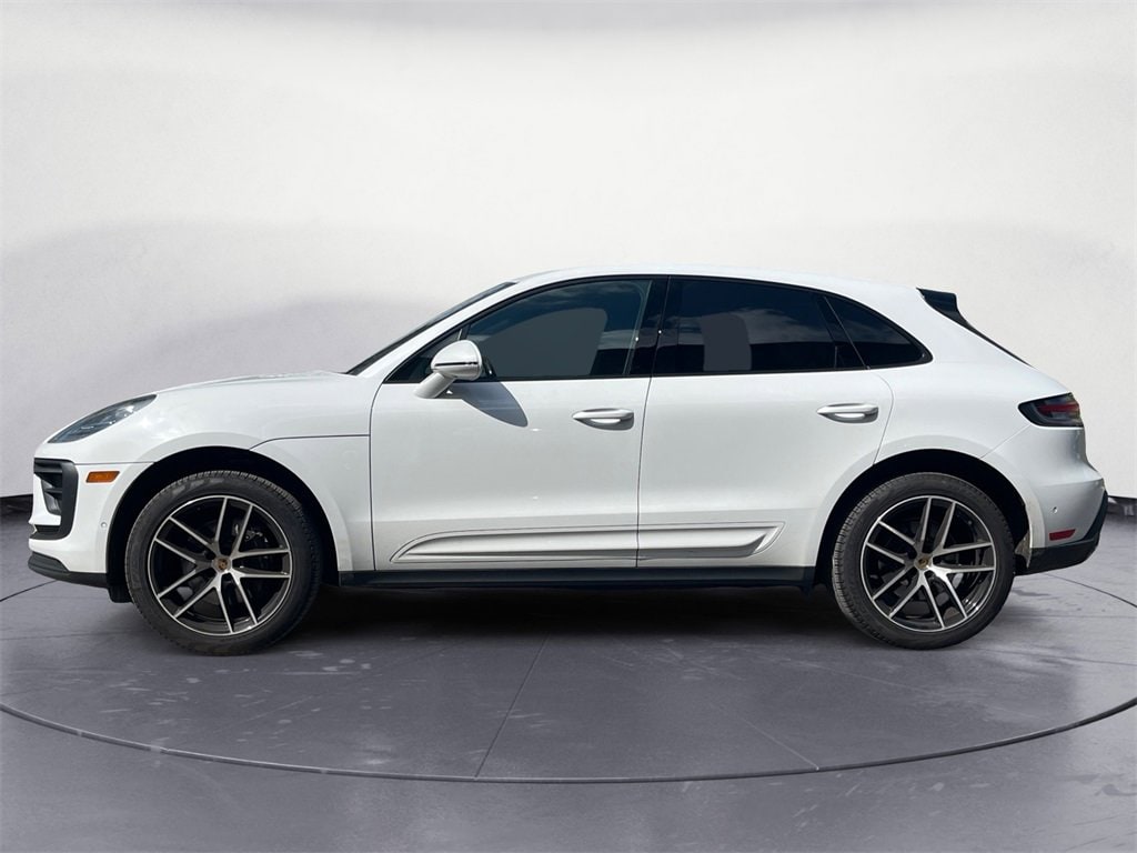 Certified 2022 Porsche Macan Base with VIN WP1AA2A58NLB06787 for sale in Shelby Township, MI