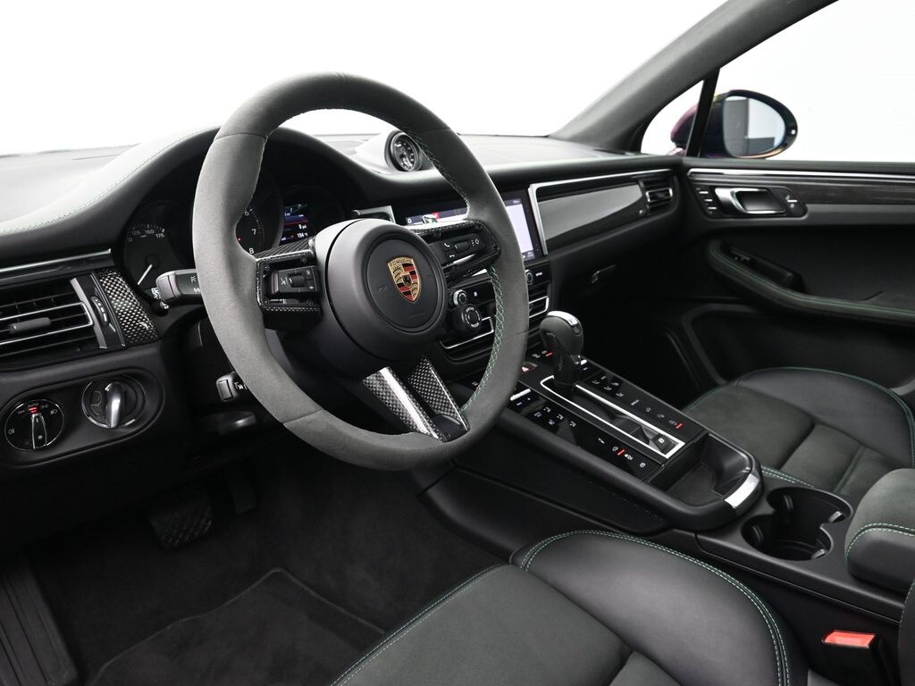 2024 Porsche Macan GTS photo 4