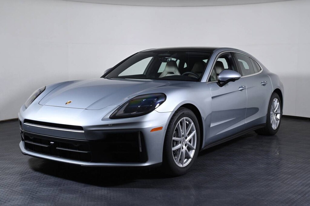 New 2026 Porsche Panamera Hatchback
