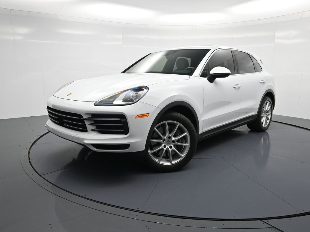 2023 Porsche Cayenne Base's photo