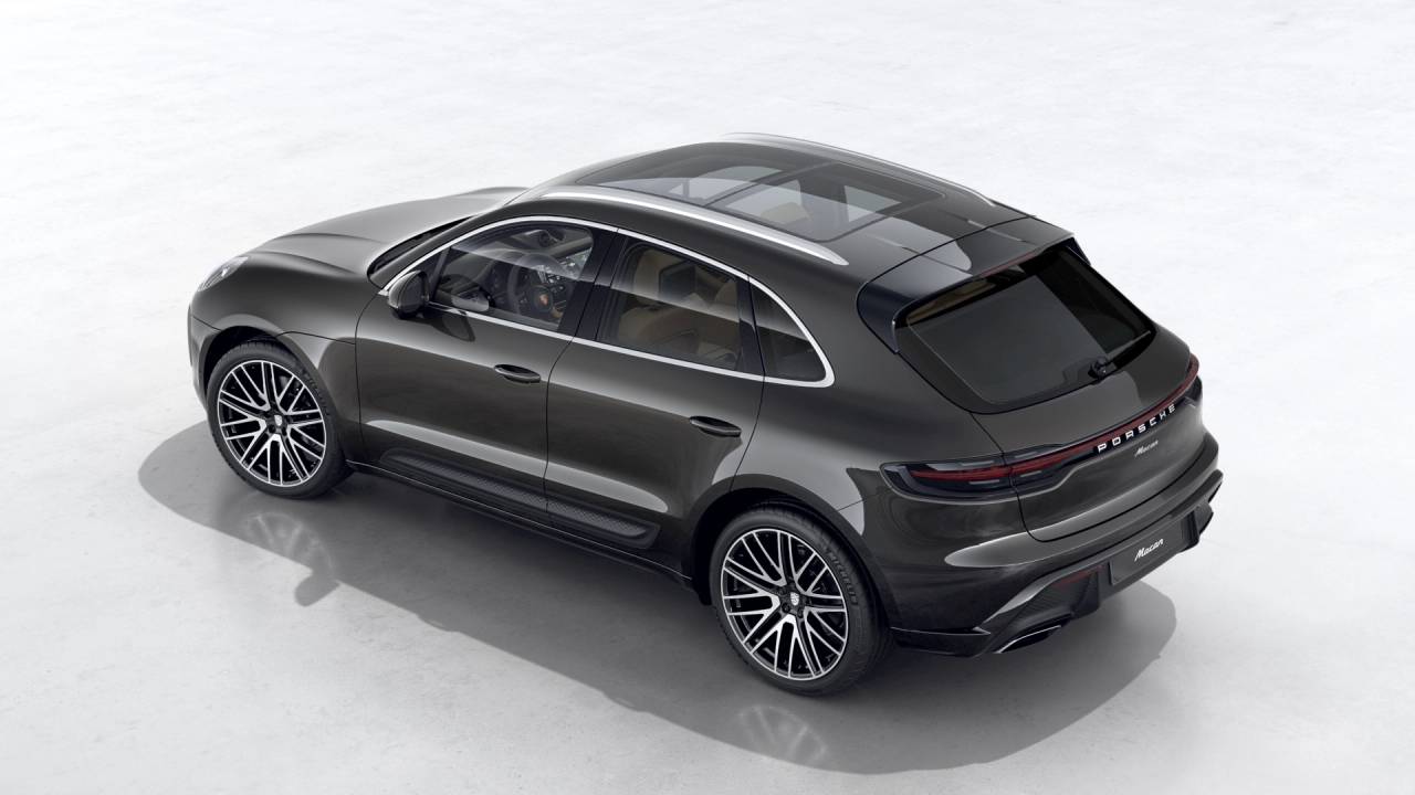 2026 Porsche Macan T photo 4
