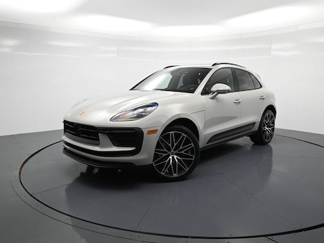 2025 Porsche Macan SUV