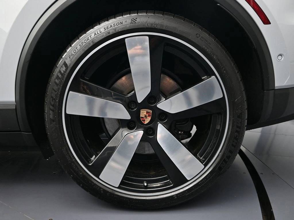 2026 Porsche Macan Base - Photo 32