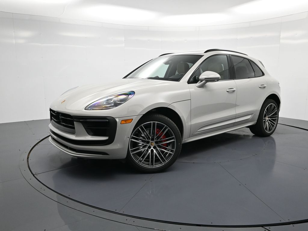 2026 Porsche Macan S's photo